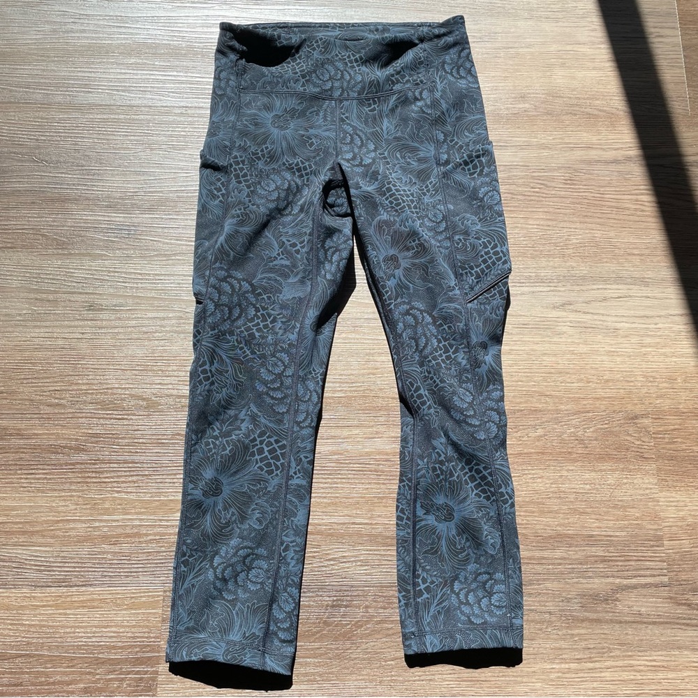 Lululemon Speed Up Crop (21")